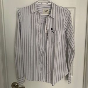 Abercrombie & Fitch Pinstriped Collared Shirt. Size small. Tags are still on